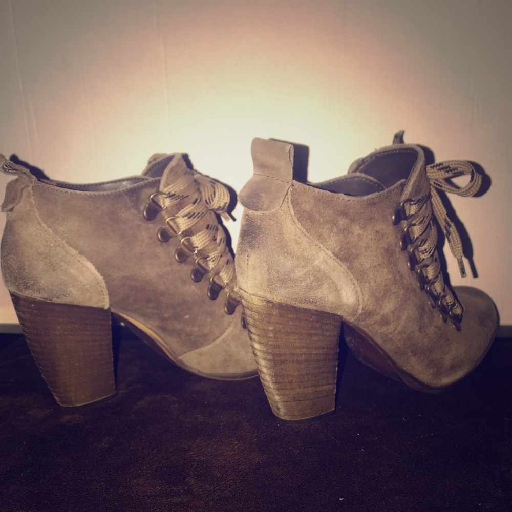 Boutique 9 Brown Ankle Boots